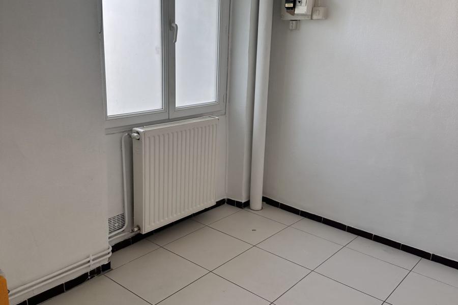 Photo 3 - Location Appartement 1 pièce(s) - 28 m²