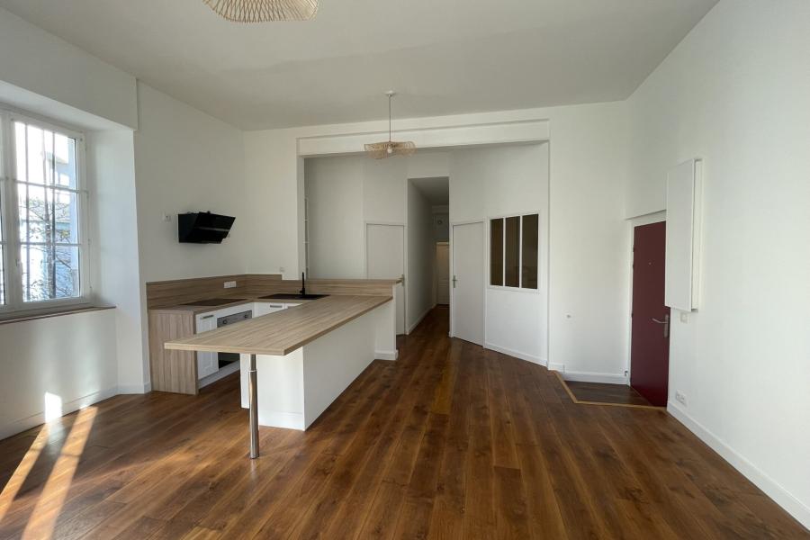 Photo 0 - Location Appartement 6 pièce(s) - 83 m²