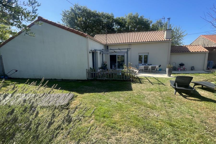 Vente Maison 6 pièce(s) - 126 m² | 381425 € Couëron Réf.VM9623-DOMINNO44 Photo 0 - Vente Maison 6 pièce(s) - 126 m²