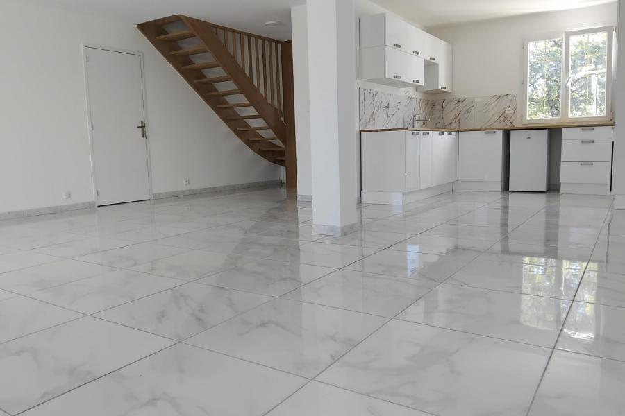 Vente Maison 6 pièce(s) - 97 m² | 344000 € Couëron Réf.VM9632-DOMINNO44 Photo 3 - Vente Maison 6 pièce(s) - 97 m²