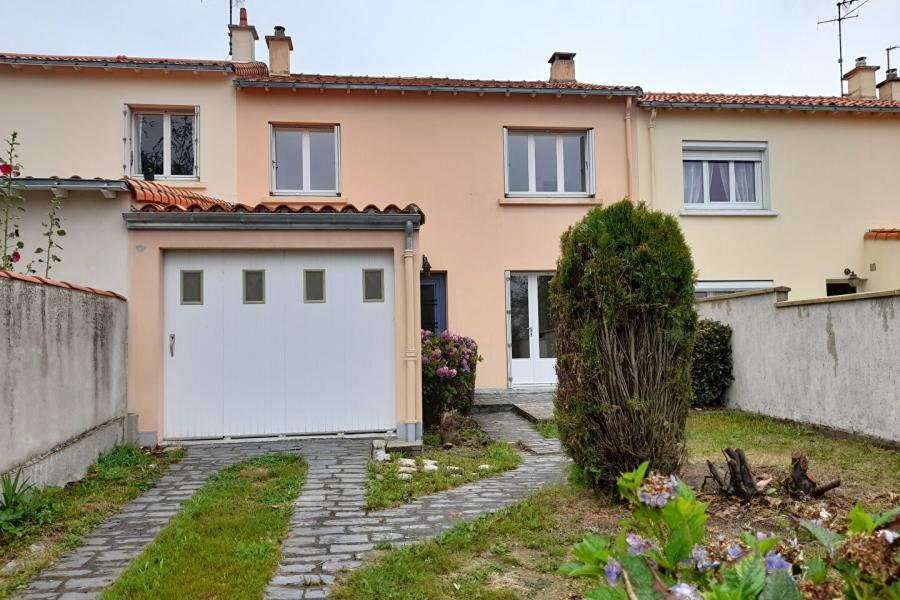 Photo 0 - Location Maison 4 pièce(s) - 92 m²