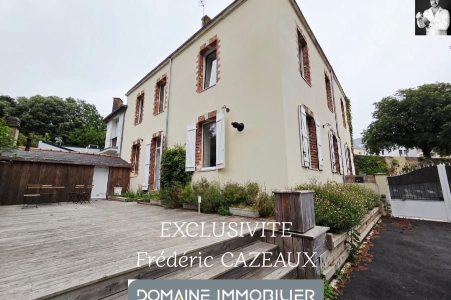 Photo 0 - Vente Maison 7 pièce(s) - 177 m²