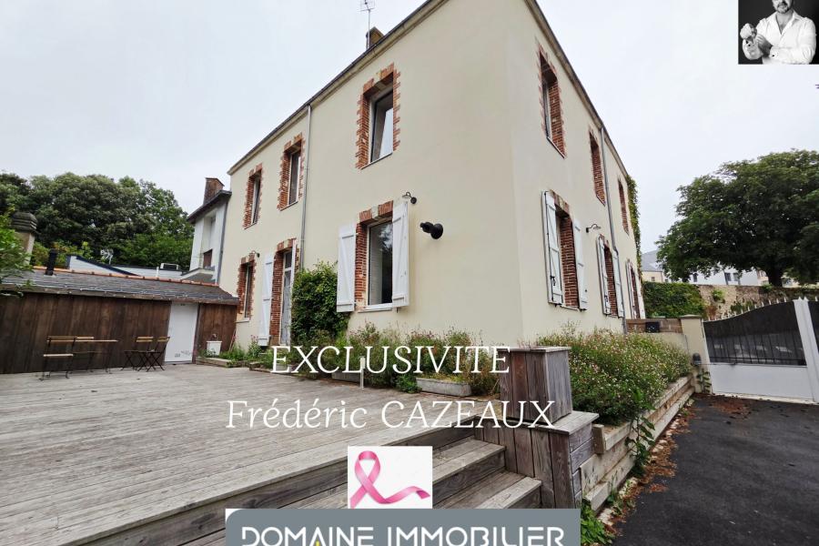Photo 0 - Vente Maison 7 pièce(s) - 177 m²